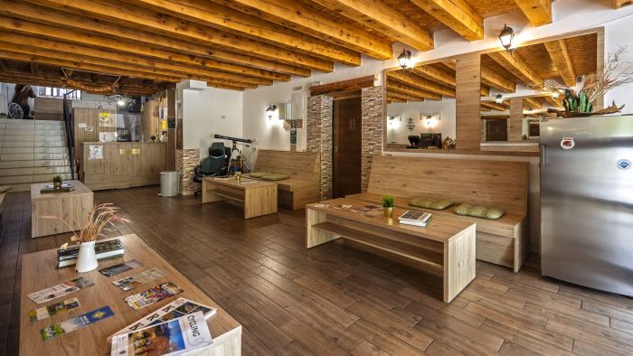 Big House Hotel — Hotel i okoliš 24