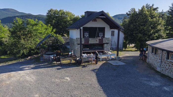 Big House Hotel — Hotel i okoliš 2